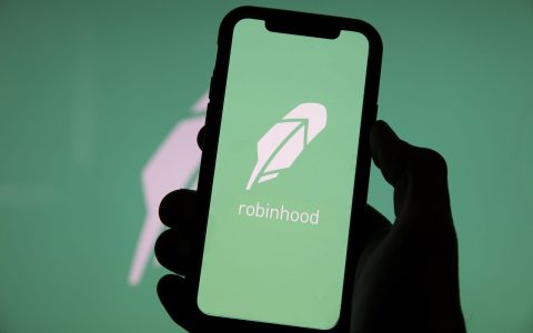 券商平台Robinhood 披露影响700万客户的数据泄露